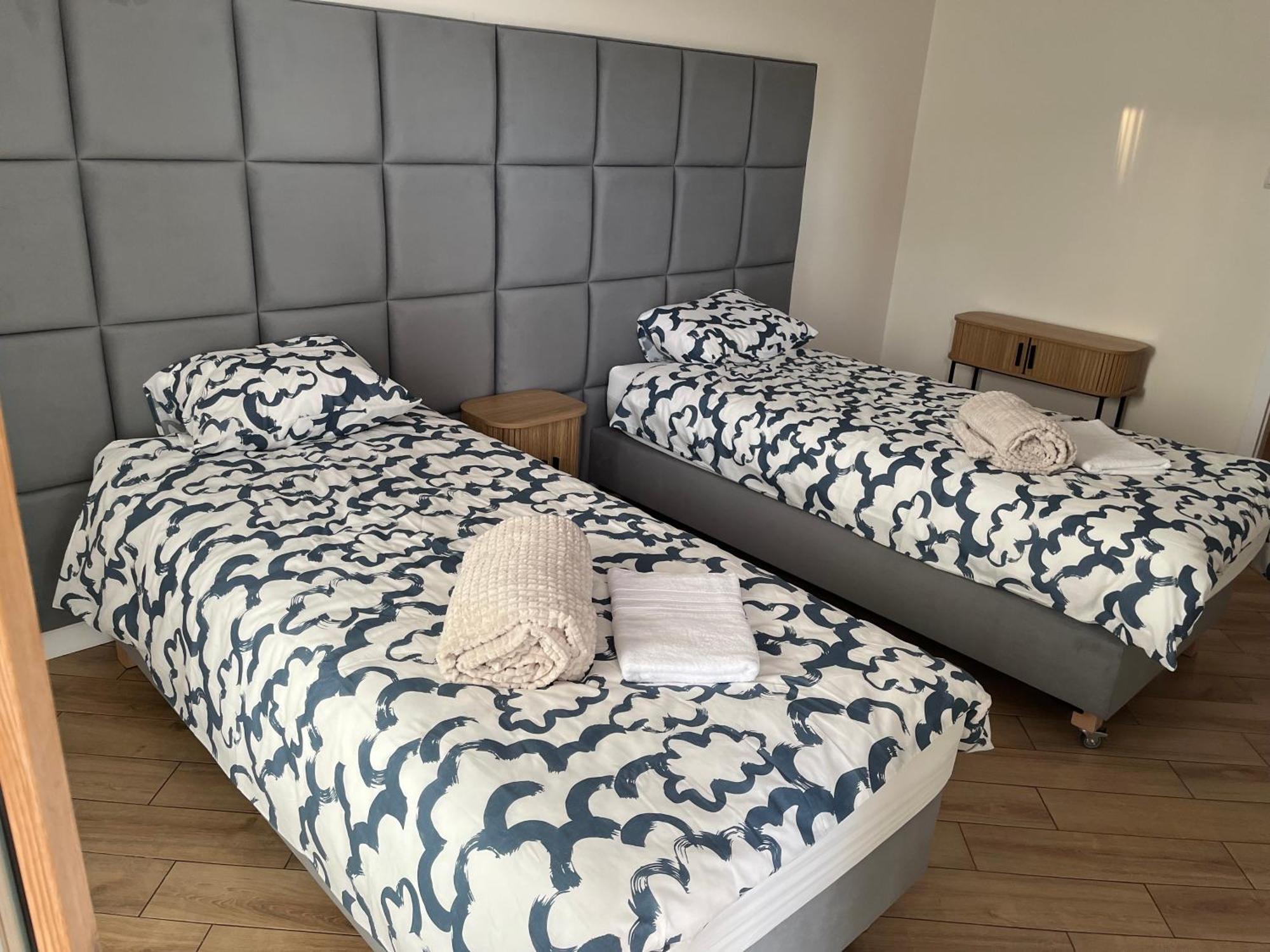 Amelium Darmowy Podziemny Parking Apartment